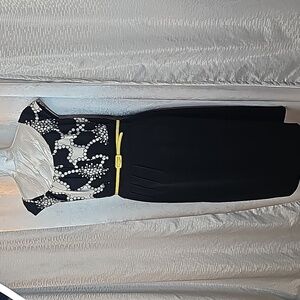 London Times Dresse Black and White Size 20W